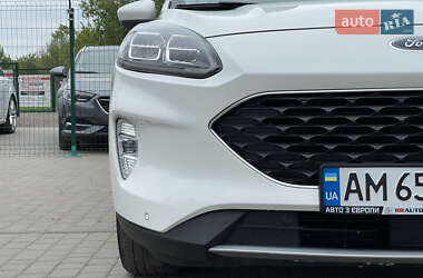 Внедорожник / Кроссовер Ford Escape 2021 в 