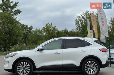 Внедорожник / Кроссовер Ford Escape 2021 в 