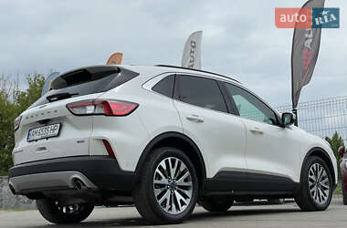 Внедорожник / Кроссовер Ford Escape 2021 в 