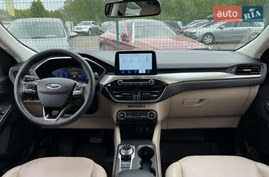 Внедорожник / Кроссовер Ford Escape 2021 в 
