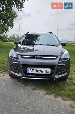 Внедорожник / Кроссовер Ford Escape 2014 в 