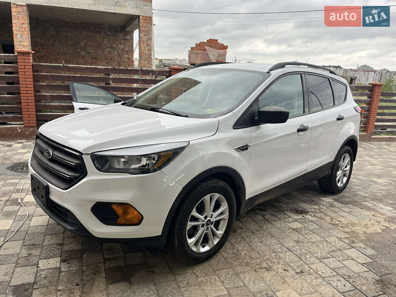 Позашляховик / Кросовер Ford Escape 2018 в Львові