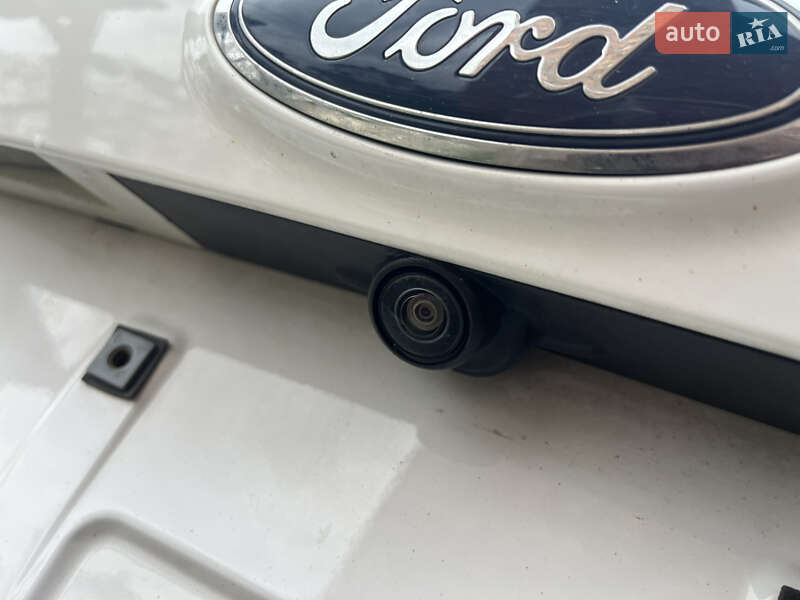 Позашляховик / Кросовер Ford Escape 2018 в Львові
