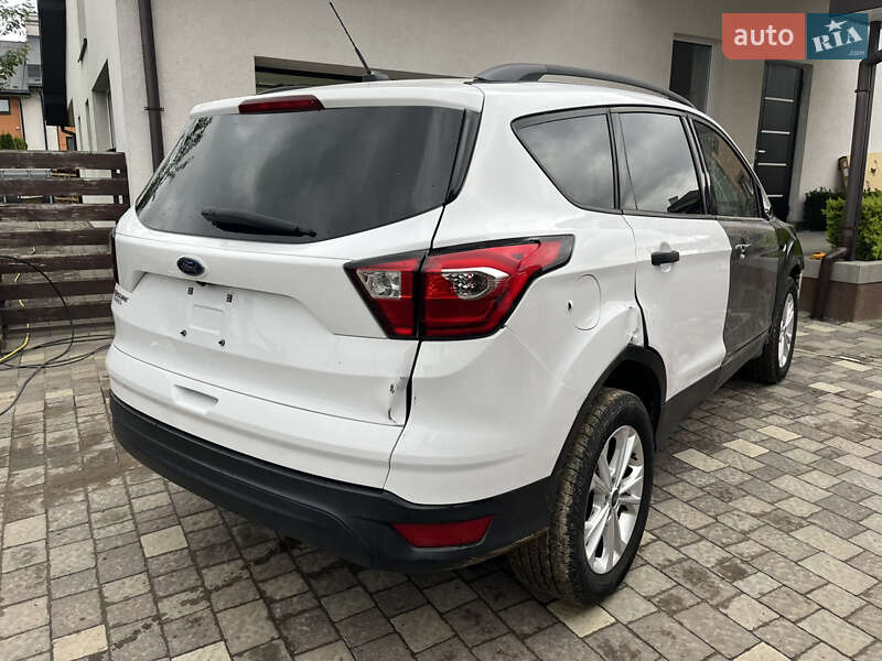 Позашляховик / Кросовер Ford Escape 2018 в Львові