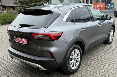 Позашляховик / Кросовер Ford Escape 2023 в 