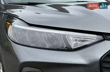 Позашляховик / Кросовер Ford Escape 2023 в 