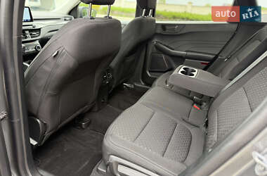 Позашляховик / Кросовер Ford Escape 2023 в 