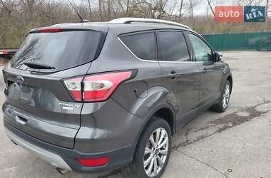 Позашляховик / Кросовер Ford Escape 2017 в 