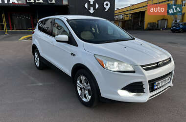 Позашляховик / Кросовер Ford Escape 2012 в 