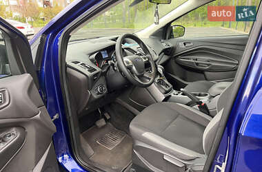 Внедорожник / Кроссовер Ford Escape 2014 в 