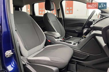 Внедорожник / Кроссовер Ford Escape 2014 в 