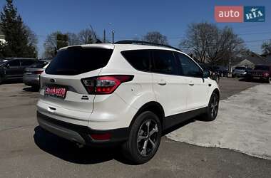 Позашляховик / Кросовер Ford Escape 2017 в 