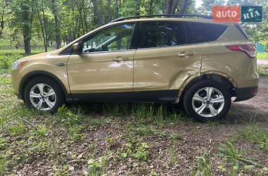 Позашляховик / Кросовер Ford Escape 2015 в Києві