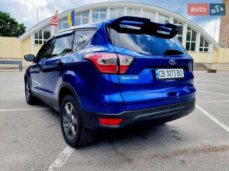 Внедорожник / Кроссовер Ford Escape 2019 в Черкассах