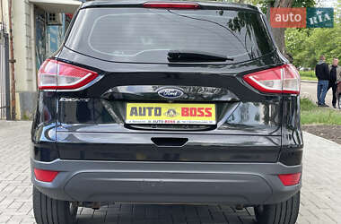 Внедорожник / Кроссовер Ford Escape 2015 в 