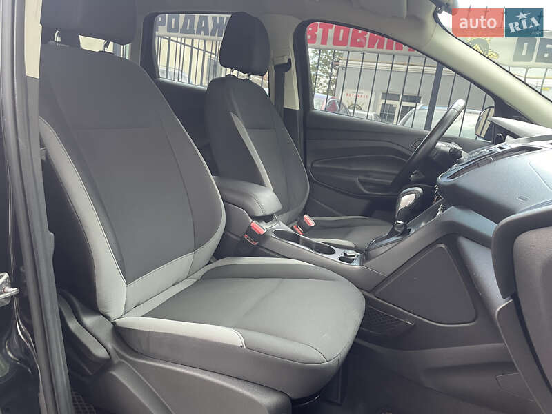 Внедорожник / Кроссовер Ford Escape 2015 в Николаеве