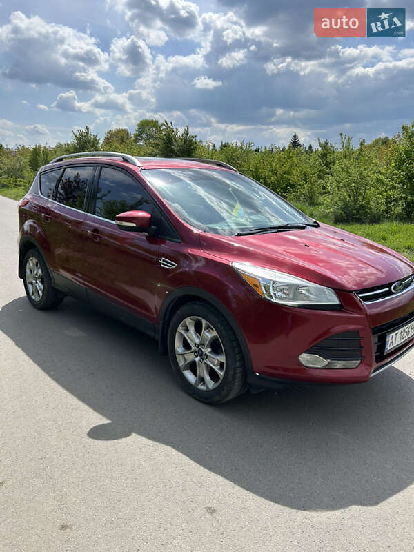 Внедорожник / Кроссовер Ford Escape 2015 в Ивано-Франковске