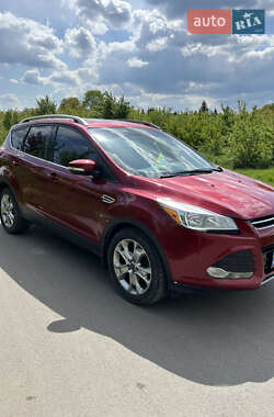 Внедорожник / Кроссовер Ford Escape 2015 в 