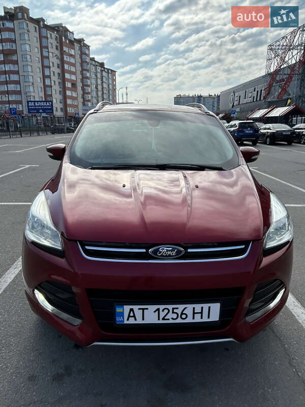 Внедорожник / Кроссовер Ford Escape 2015 в Ивано-Франковске