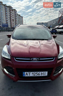 Внедорожник / Кроссовер Ford Escape 2015 в 