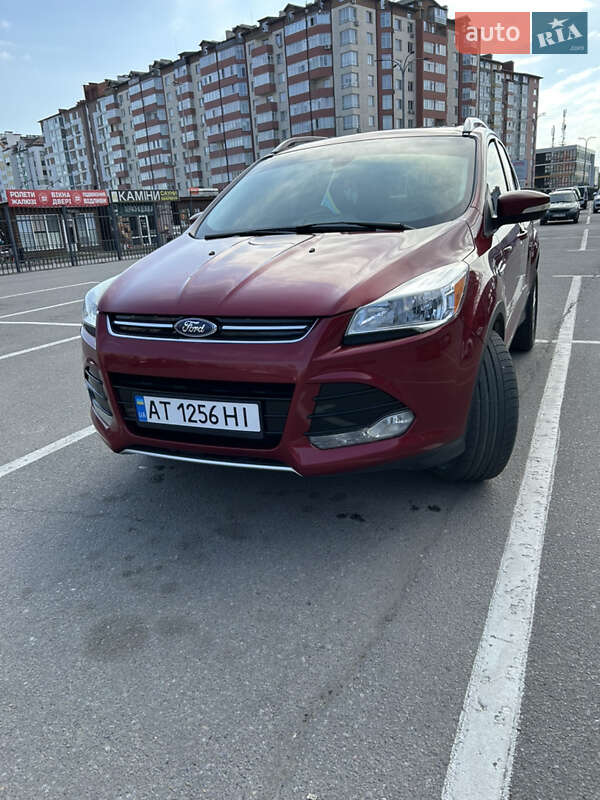 Внедорожник / Кроссовер Ford Escape 2015 в Ивано-Франковске