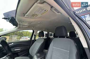 Позашляховик / Кросовер Ford Escape 2013 в 