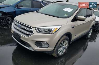 Позашляховик / Кросовер Ford Escape 2017 в Рівному