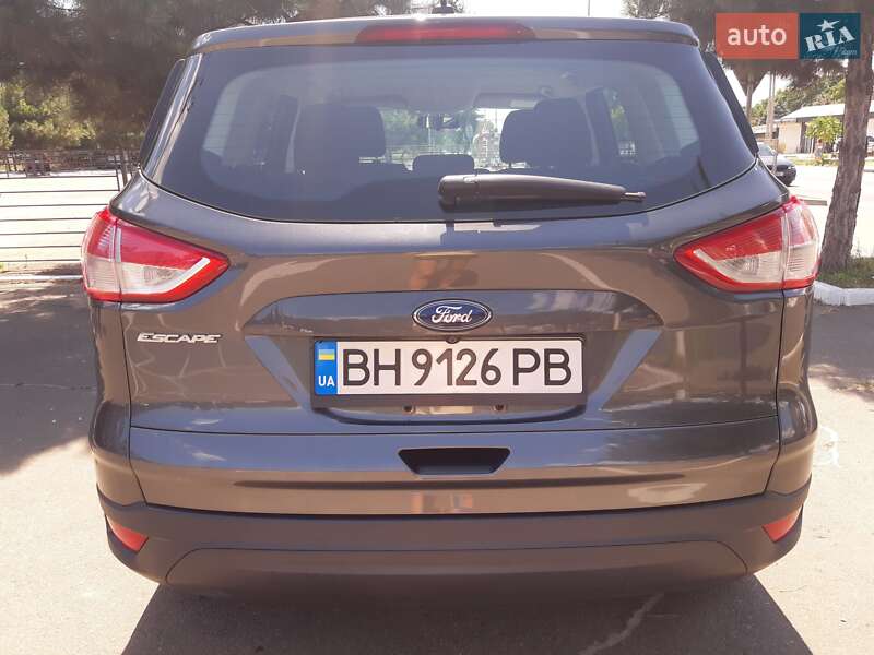 Позашляховик / Кросовер Ford Escape 2015 в Одесі