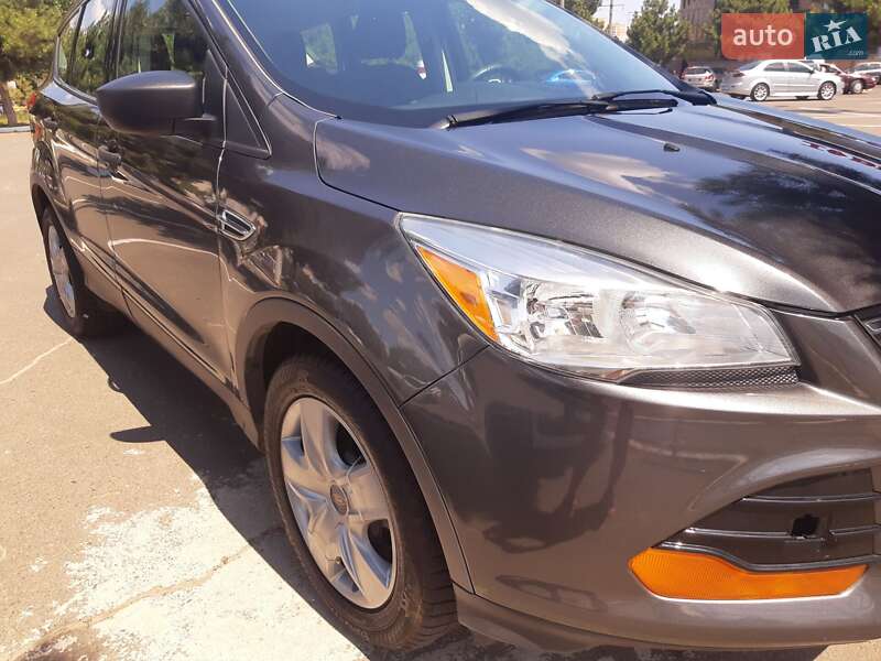 Позашляховик / Кросовер Ford Escape 2015 в Одесі
