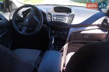 Позашляховик / Кросовер Ford Escape 2018 в 