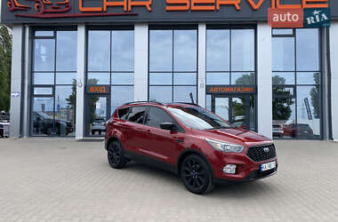 Позашляховик / Кросовер Ford Escape 2016 в Києві