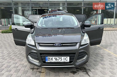 Внедорожник / Кроссовер Ford Escape 2016 в 
