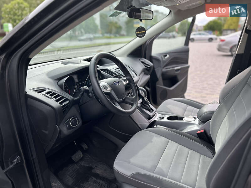 Позашляховик / Кросовер Ford Escape 2016 в Хмельницькому