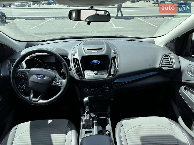 Внедорожник / Кроссовер Ford Escape 2016 в Киеве