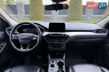 Позашляховик / Кросовер Ford Escape 2019 в 