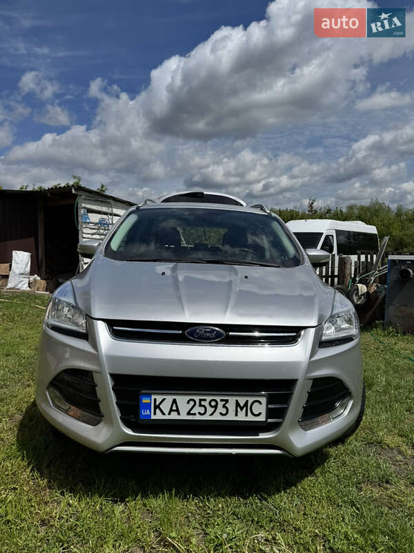 Внедорожник / Кроссовер Ford Escape 2015 в Киеве