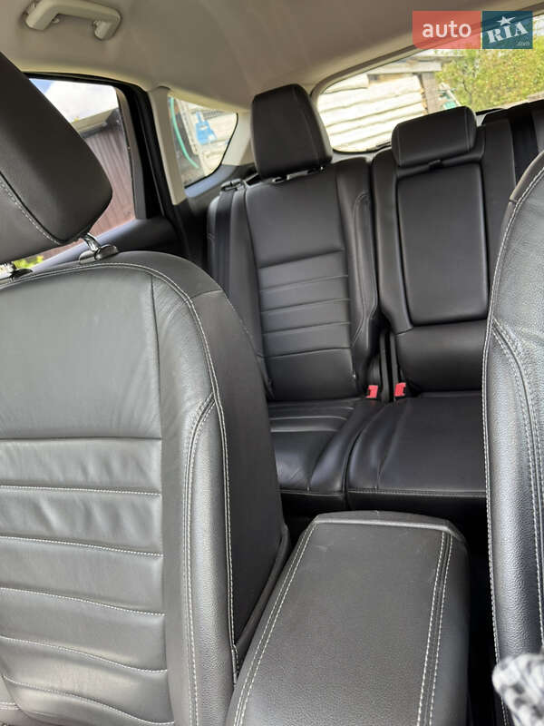 Внедорожник / Кроссовер Ford Escape 2015 в Киеве