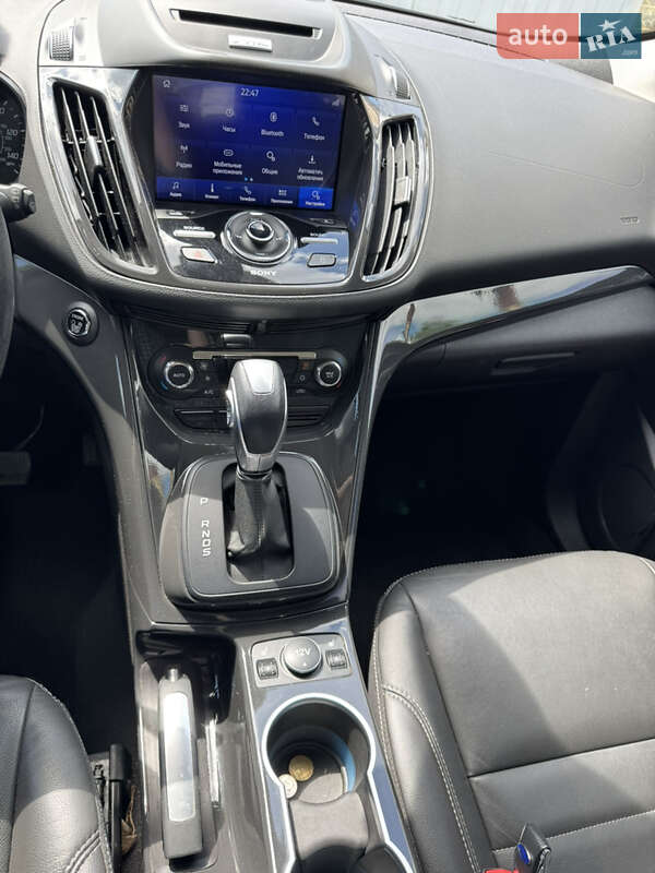 Внедорожник / Кроссовер Ford Escape 2015 в Фастове