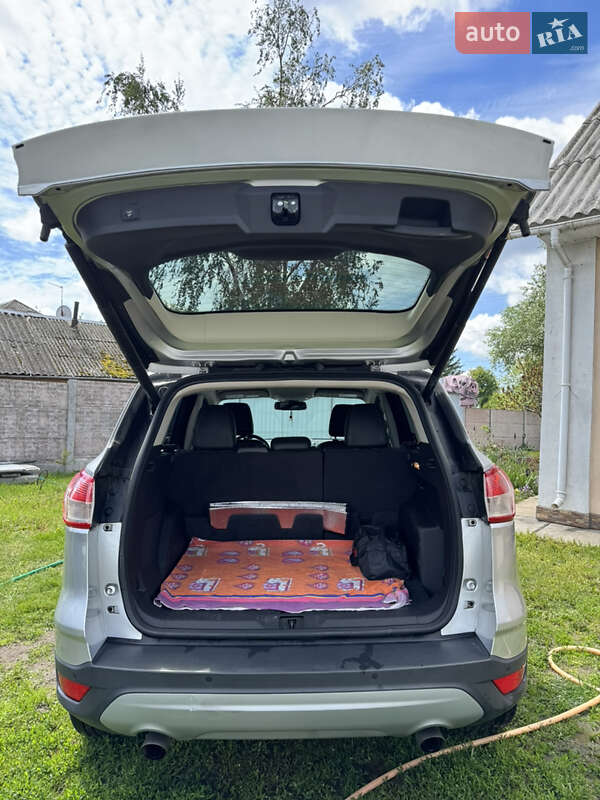 Внедорожник / Кроссовер Ford Escape 2015 в Киеве