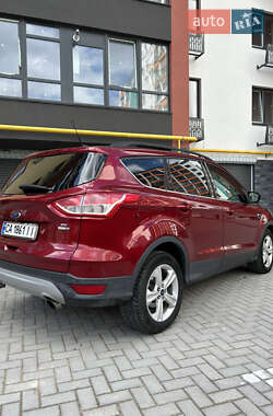 Внедорожник / Кроссовер Ford Escape 2015 в 