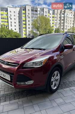 Внедорожник / Кроссовер Ford Escape 2015 в 