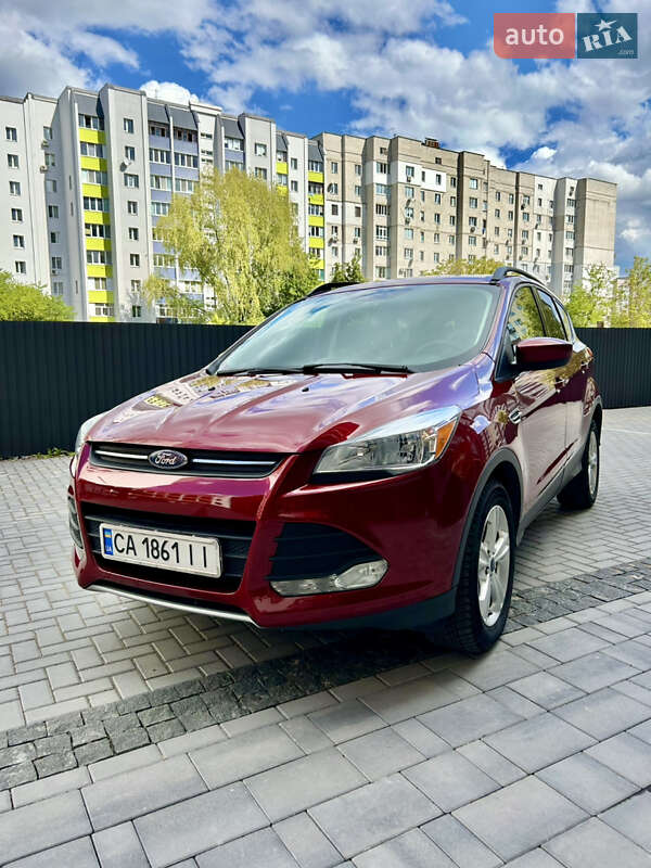 Внедорожник / Кроссовер Ford Escape 2015 в 