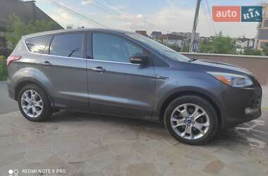 Внедорожник / Кроссовер Ford Escape 2013 в 