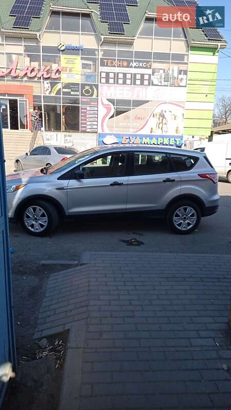 Внедорожник / Кроссовер Ford Escape 2014 в Бершади