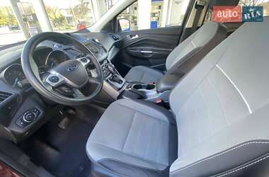 Позашляховик / Кросовер Ford Escape 2013 в 