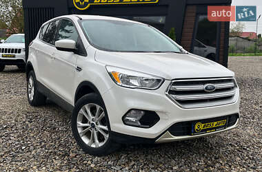 Внедорожник / Кроссовер Ford Escape 2018 в Коломые