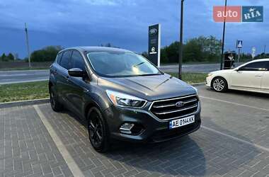 Позашляховик / Кросовер Ford Escape 2017 в Дніпрі