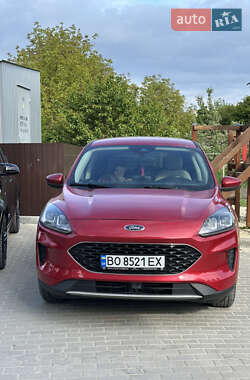 Внедорожник / Кроссовер Ford Escape 2020 в 