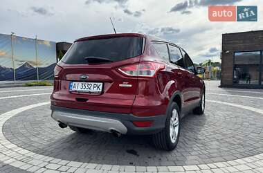 Позашляховик / Кросовер Ford Escape 2014 в 