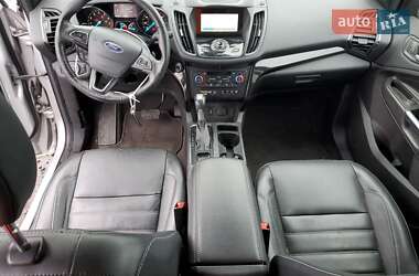 Позашляховик / Кросовер Ford Escape 2018 в 